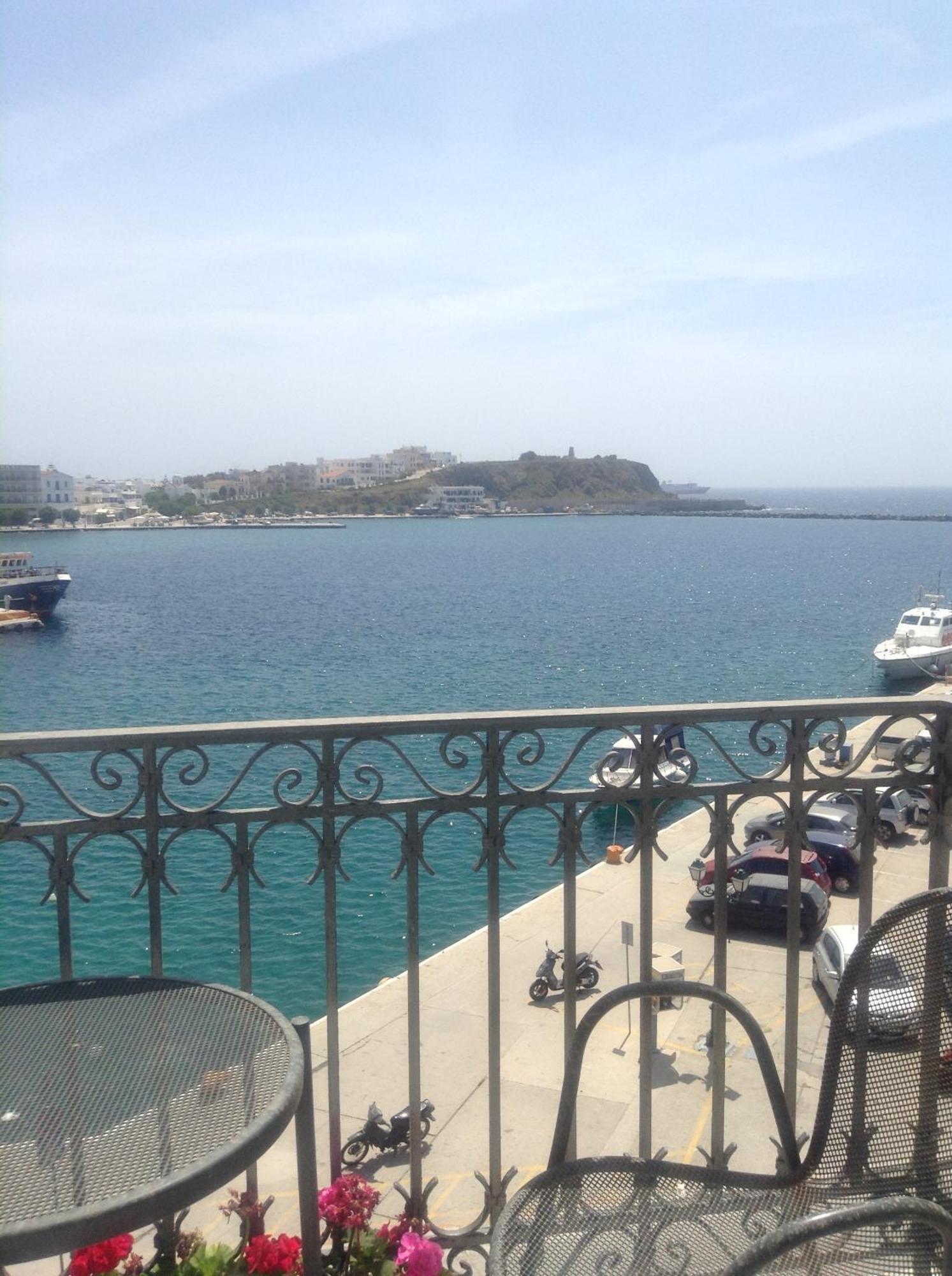 Aegli 1876 Hotel Tinos Luaran gambar
