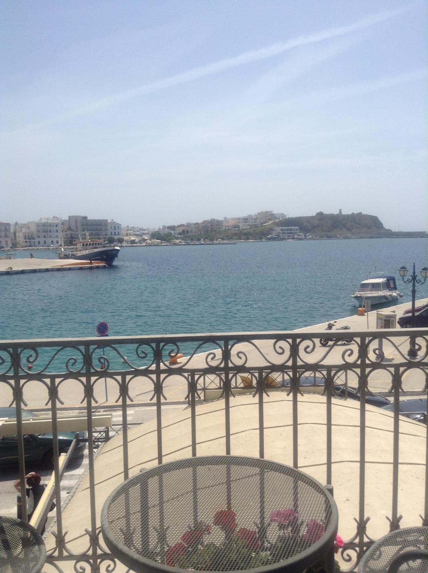 Aegli 1876 Hotel Tinos Luaran gambar