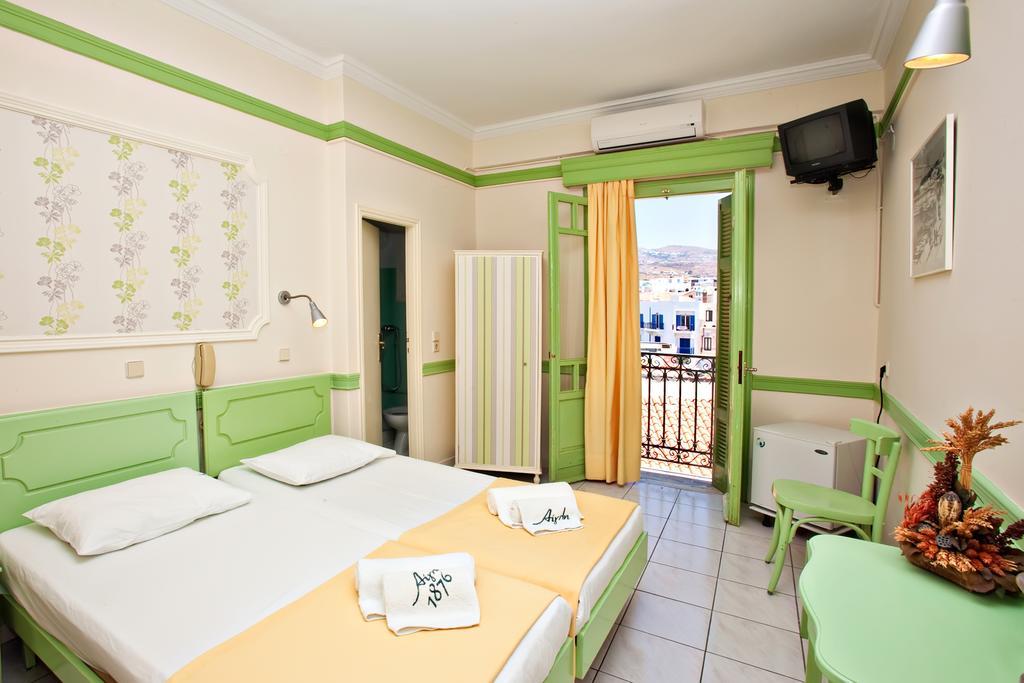 Aegli 1876 Hotel Tinos Bilik gambar
